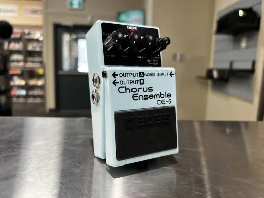 BOSS CE-5 Chorus
